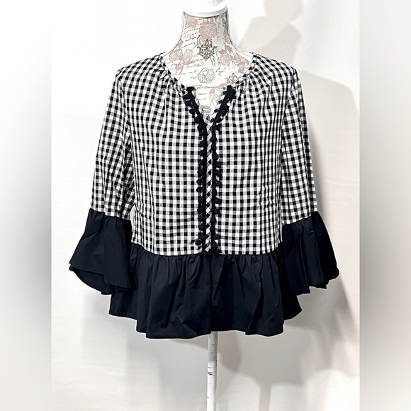 Cupio Tops - CUPIO‎ Black and white checkered ruffle accent top size S.